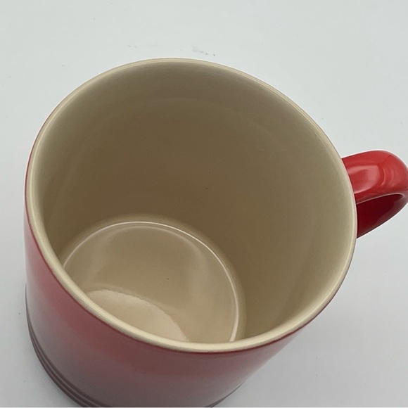 Le Creuset 11.8 oz mug, Carise red color. NWT - Picture 3 of 4